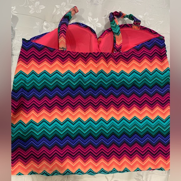 George Tankini Swimsuit Top - Picture 2 of 3